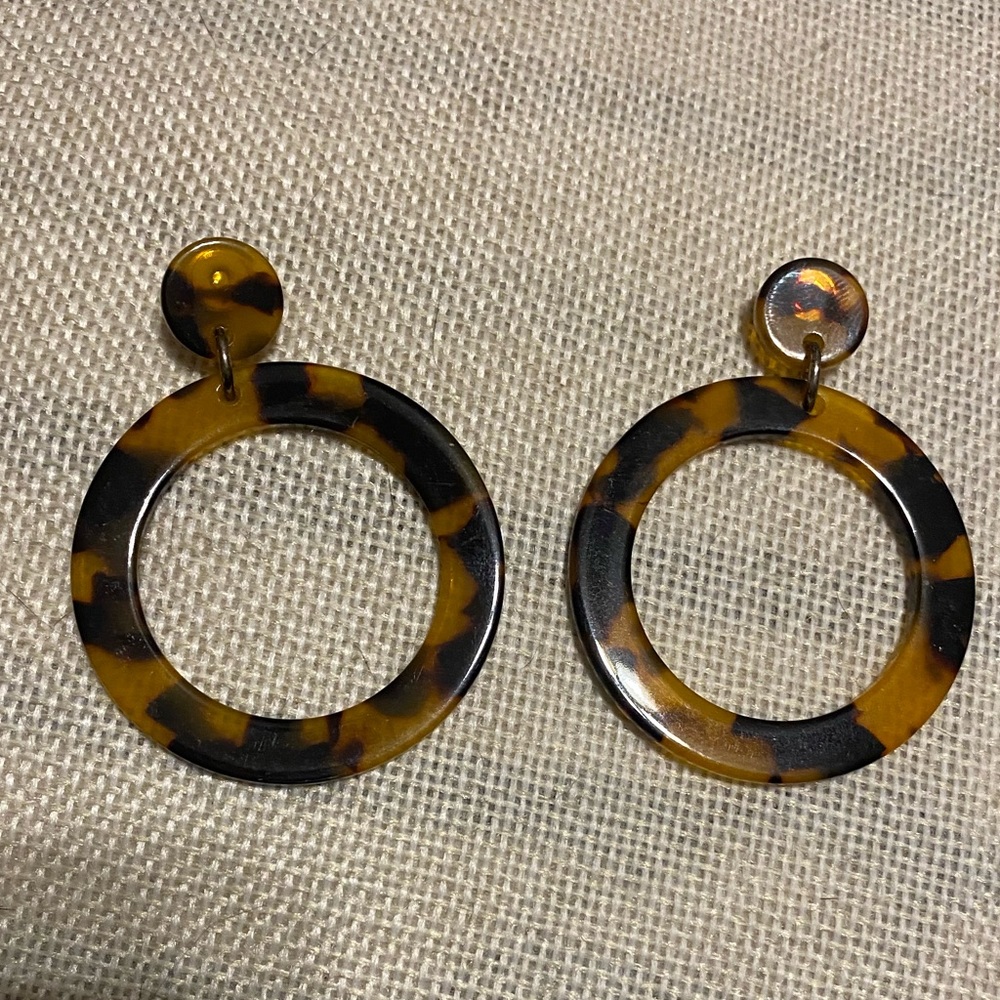 ZENZII Tortoise She’ll Earrings